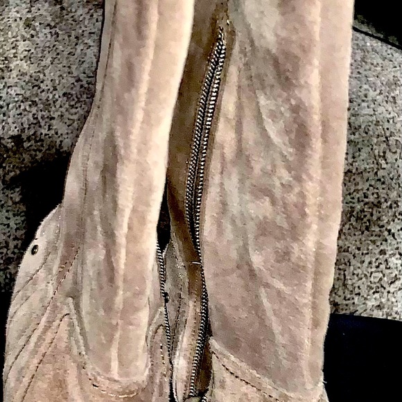 Women’s JESSICA SIMPSON boots - Picture 2 of 3